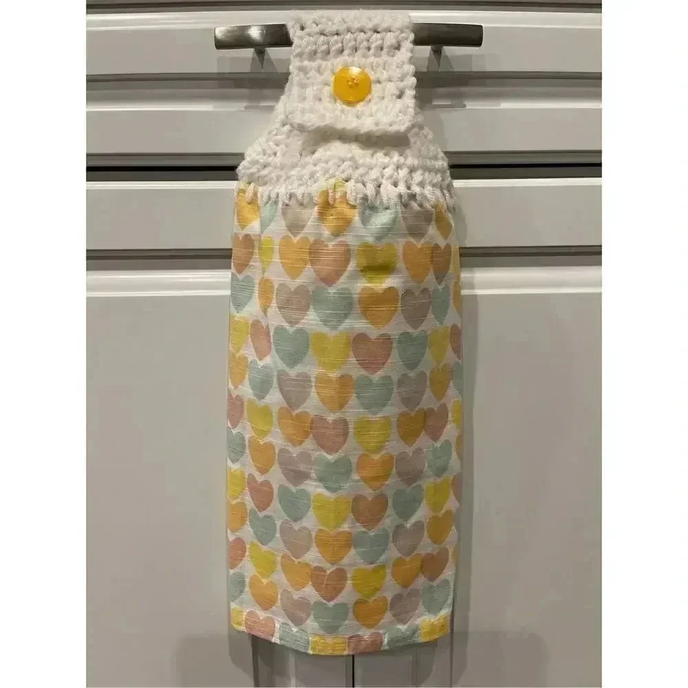 Crochet Top Kitchen Towel- Hearts white top